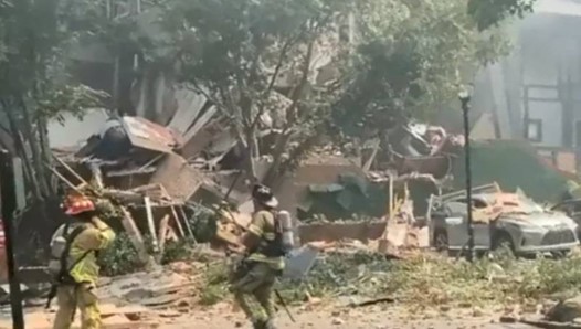 4 injured in DeKalb County apartment explosion 4 injured in DeKalb County apartment explosion