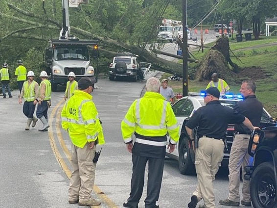Tornado confirmed in Douglas County, Deadly storm causes damage southeast of Atlanta Tornado confirmed in Douglas County, Deadly storm causes damage southeast of Atlanta